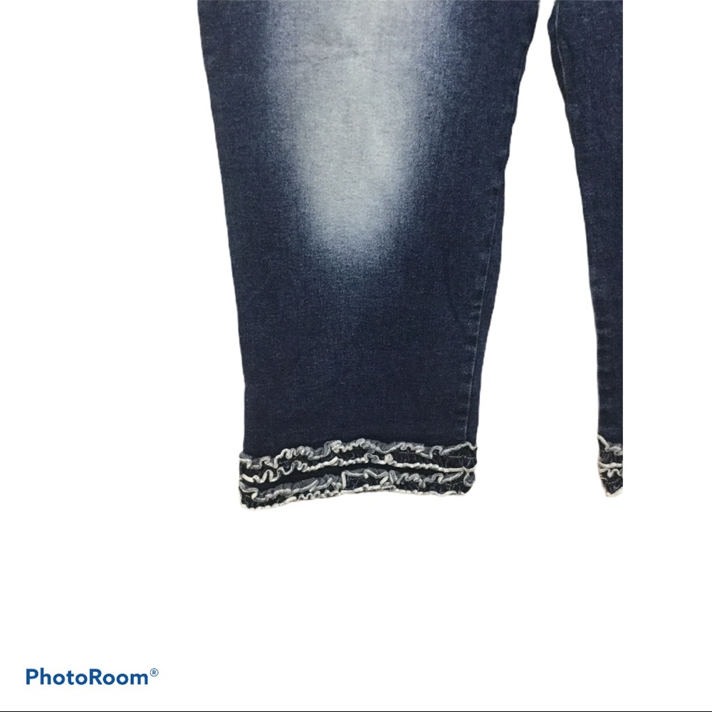 Joy Jeans Ruffle Capris - Picture 4 of 7